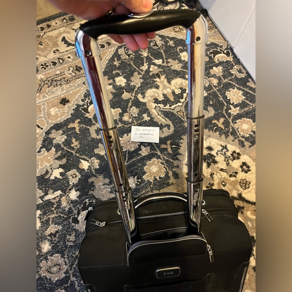 Tumi 'Arrive - LaGuardia' Wheeled Briefcase - Picture 5 of 9